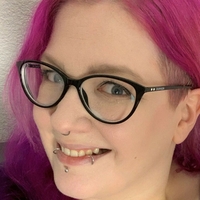 Еби Стрејнџ Голе