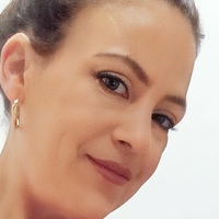 Адриана Томас Голе