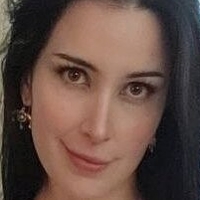 Аела Грл Голе