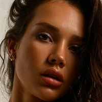 Алина Нојер Голе