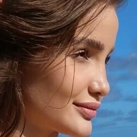 Анa Ливиja Голе