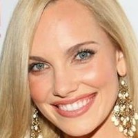 Ешли Хартман Голе