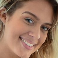Атина Паломино Голе