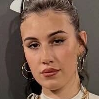 Ава Реј Хиронс Голе