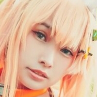 Косплеј Пусти Голе