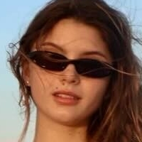 Даша Комарова Голе