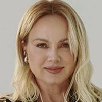 Елијана Голе