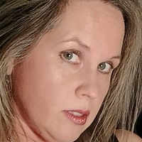 Елизабет Фајнепл Голе