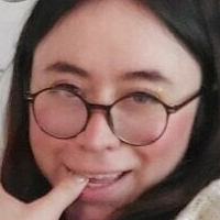 Емили Перл Голе