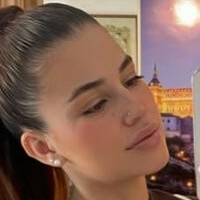 Екзотична Богинја Голе