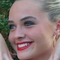 Хана МекНели Голе