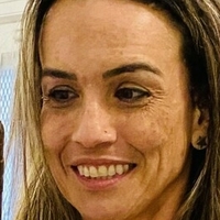 Ненаситна Карла Голе