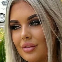 Карли Ен Голе