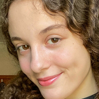 Лила Голе