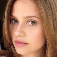 Лилиан Мејзи Голе