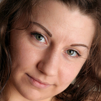 Лили Велике Силиконке Голе