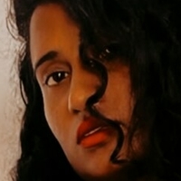 Мали Естер Голе