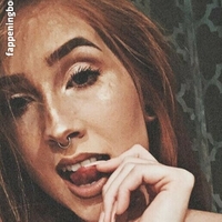Мичела Ред Голе