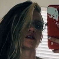 Мишел Хенсли Голе