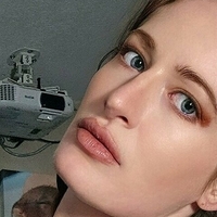 Микајла Рејнс Голе