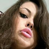 Мона Миа Голе