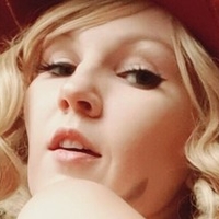 Нана Куронома Голе
