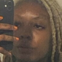 Ниа Александра Голе