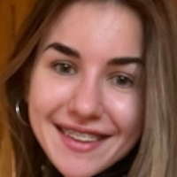 Никол Чи Голе