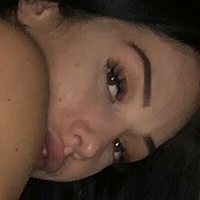 њузии Голе