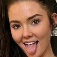 Оливија Иден Голе