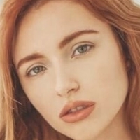 Селфи Софие Голе