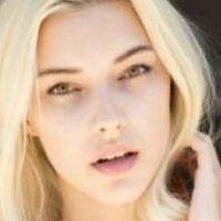 Стефани Михова Голе
