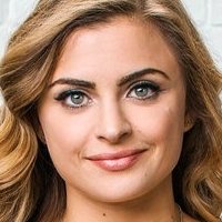 Стефани Симбари Голе