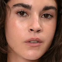 Стефани Лејс Голе