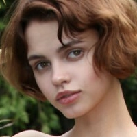 Тол Гирл Голе