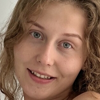 Виолета Голе