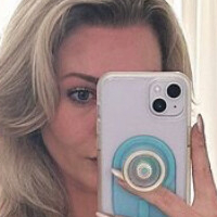 Уитни Рене Голе