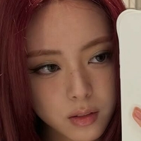 Јуна - ITZY (Јуна, Шин Ју На) Голе