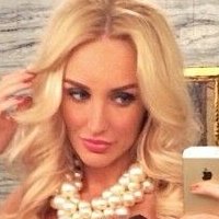 Ивет Бјукенан Голе